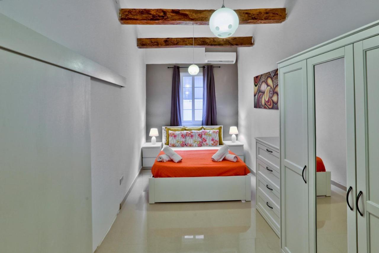 Charming Valletta 1 Bedroom Apartment Off Republic Street Sleeps 4 Esterno foto